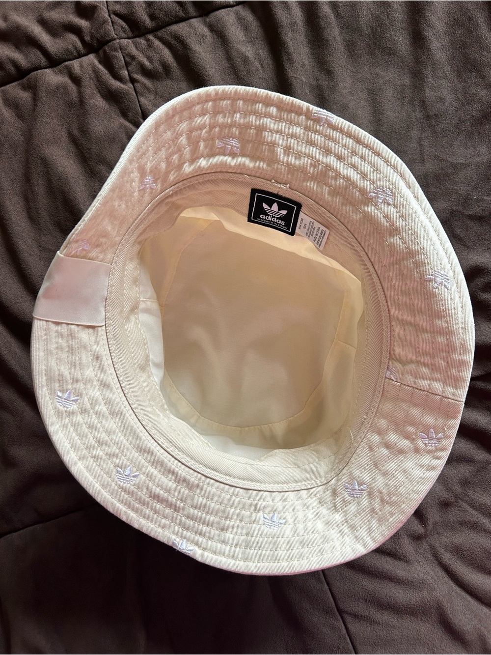 Adidas Cream Embroidered Trefoil Bucket Hat with Patch - Picture 6 of 6